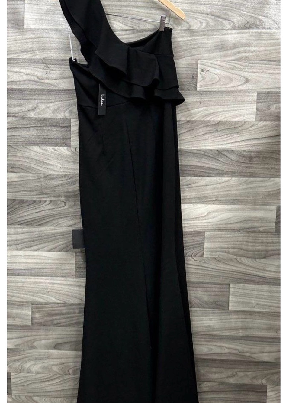 Lulu's Black One-Shoulder NWT Gown (broken Zipper)